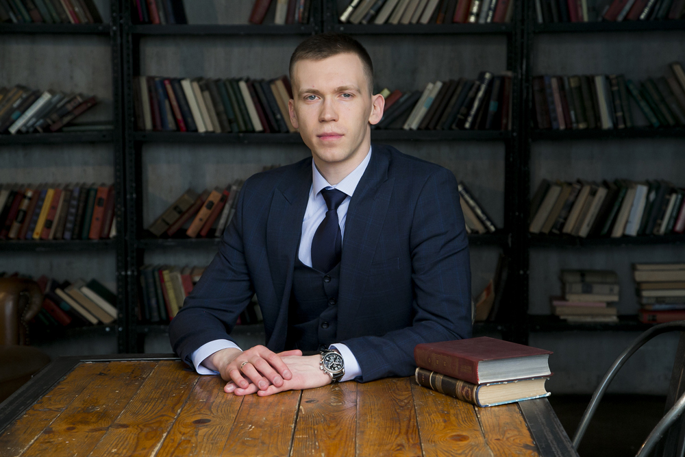 деловой портрет женщины-руководителя