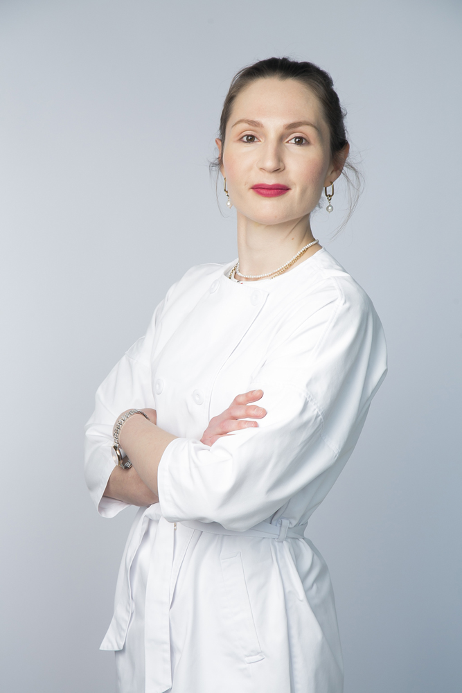 портрет хирурга в медицинской форме