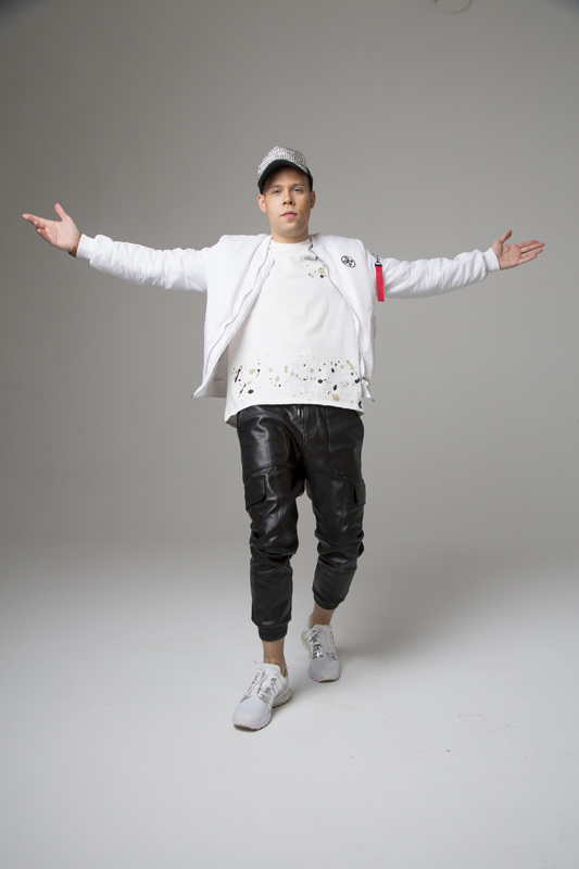 черно-белое модельное фото